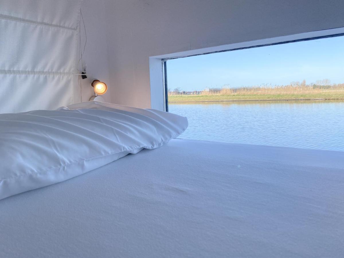 Homeboat Glamping Nieuwpoort Esterno foto